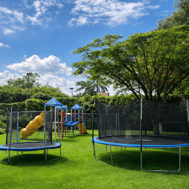 Casa Cuernavaca con seguridad/8,000m2 jardin/alberca climatizada/parque — foto 3 de 19